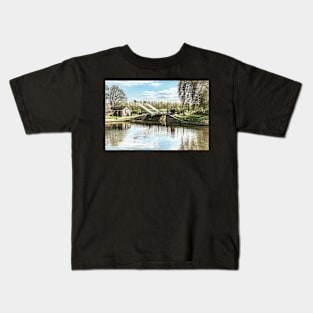 The Oxford Canal At Thrupp Kids T-Shirt